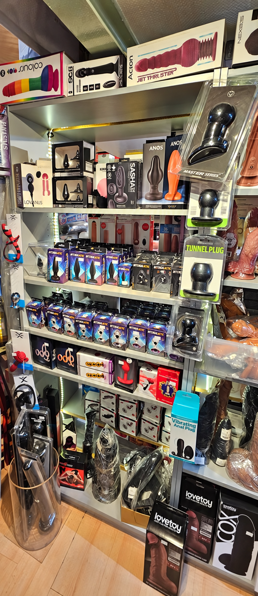 Weitere Toys und Artikel in unseren Regalen