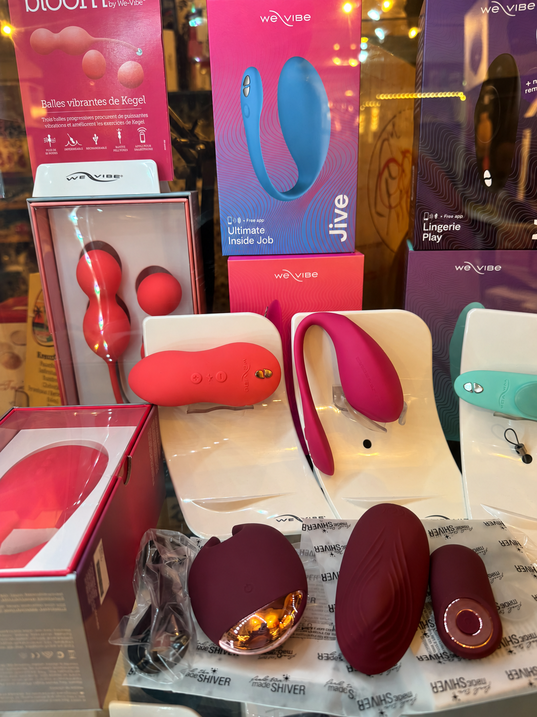 We-Vibe-Produkte in unserer Vitrine
